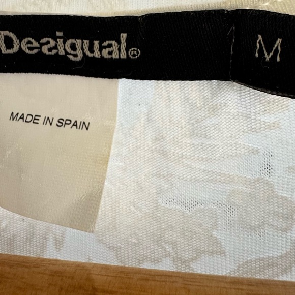 Desigual Black with Multi Color Tropical Print Short Sleeve Sheath T-Shirt Dress - Picture 7 of 8